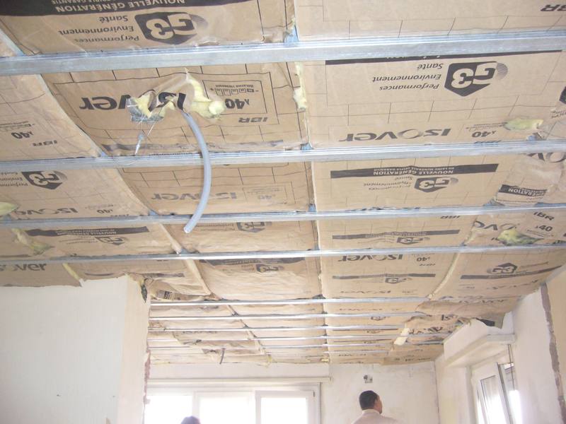 Isolation faux plafond